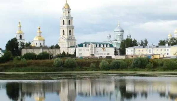 Чиновники РФ скупают земли в монастыре, чтобы спастись от апокалипсиса